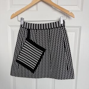 Women's Black & White Skirt With Large Assimetrical Front Pocket